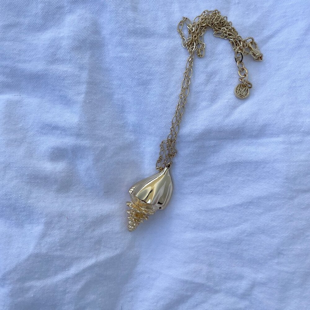 Lilly Pulitzer Gold Conch Shell Necklace